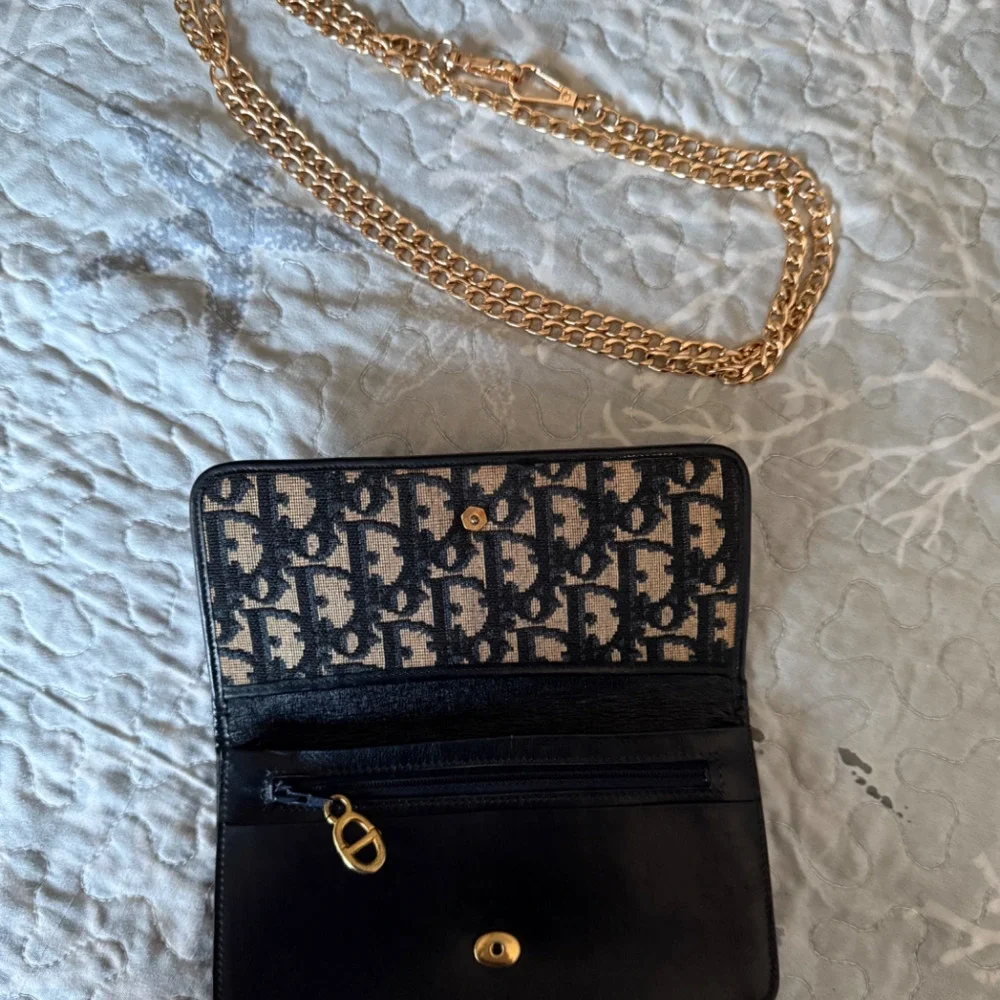 SOLD - Picture 3 of 5